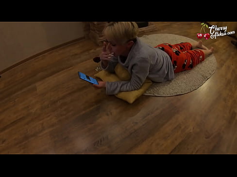 ❤️ ʻO pupule ʻōniʻu ʻōmo ʻana i ke koko nui o ka ʻōmo ʻana a me ka lele ʻana ma luna o ia - Anal Sex Nani porn ma haw.zoomporno.ru ❌️